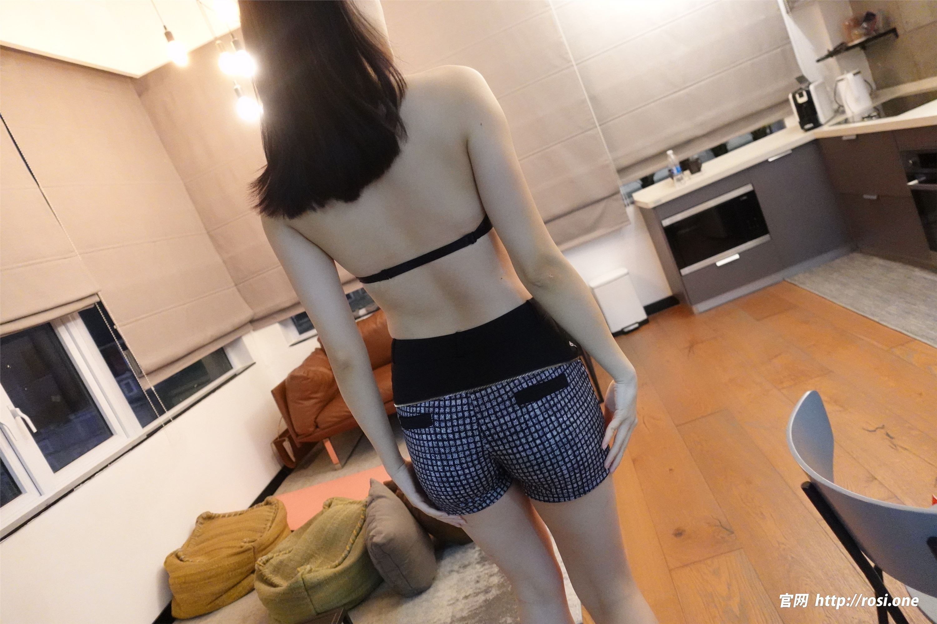 ROSI写真 2023.02.08 NO.4083